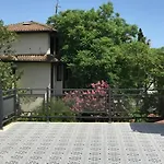 Solo Boutique Hotel