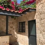 Solo Boutique Hotel 3*