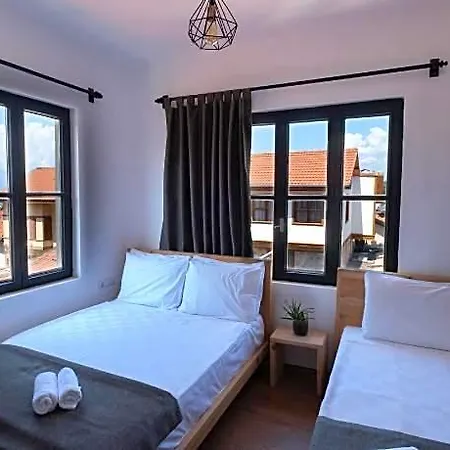 Solo Boutique 3*